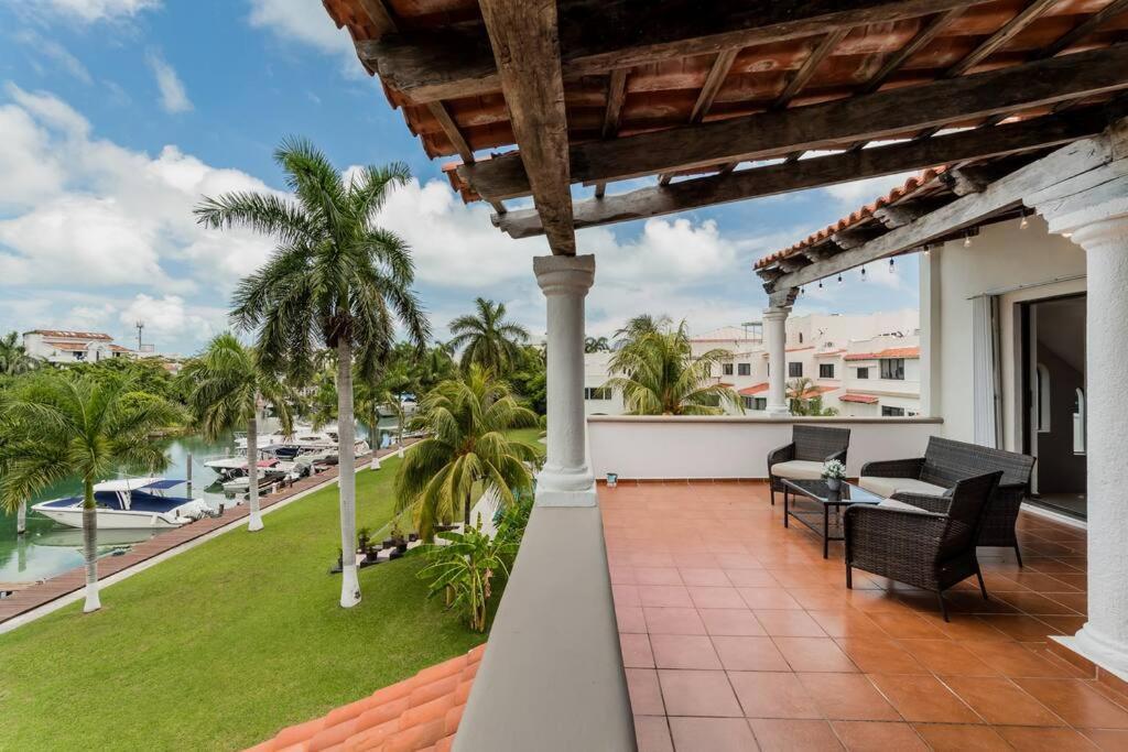 Elegant Lagoon Front Villa By Casa Paraiso Cancún Exterior foto